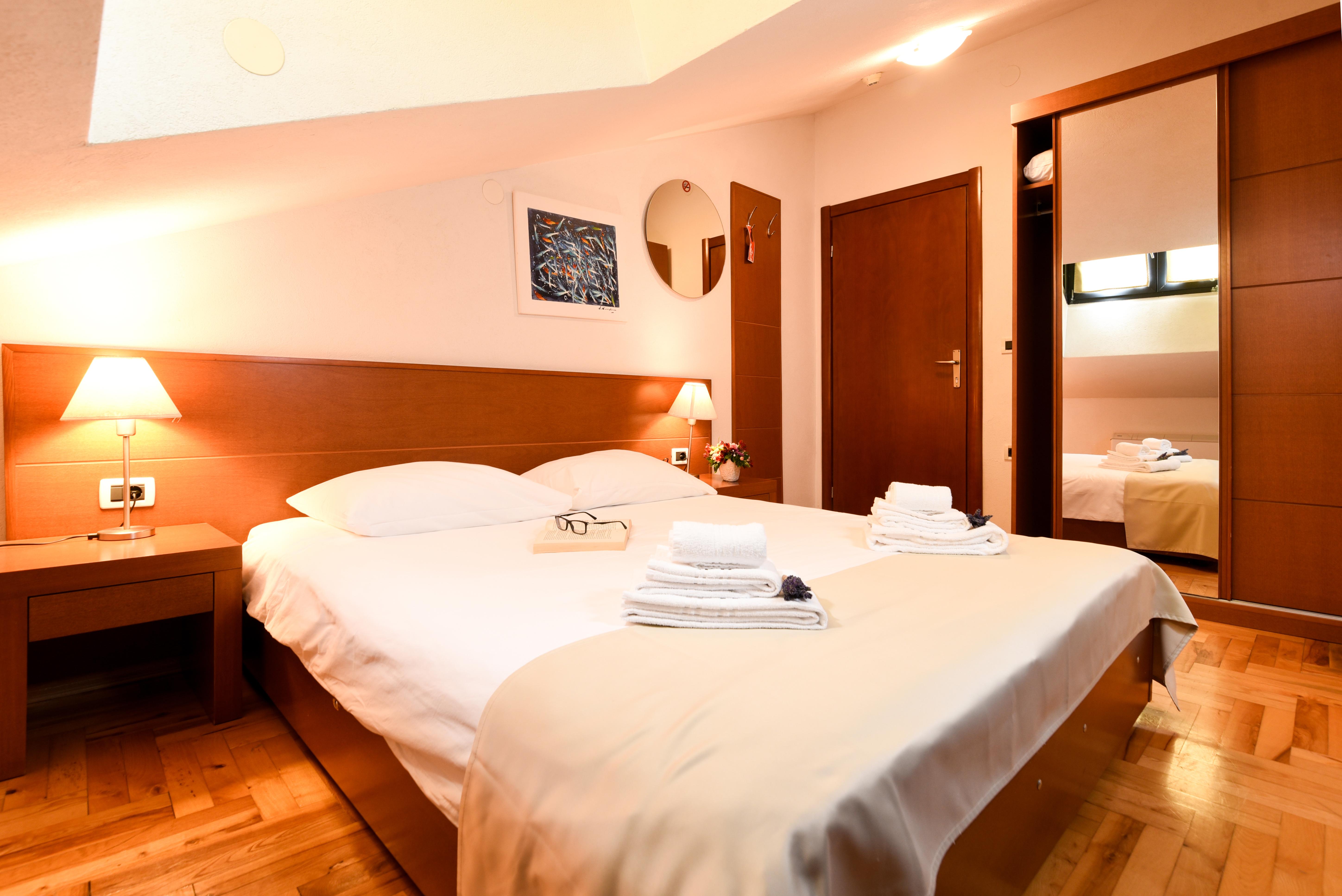 Hotel Park ลอฟราน ภายนอก รูปภาพ